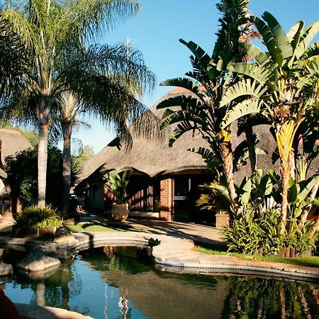 Cest Si Bon Hotel Otjiwarongo Extérieur photo