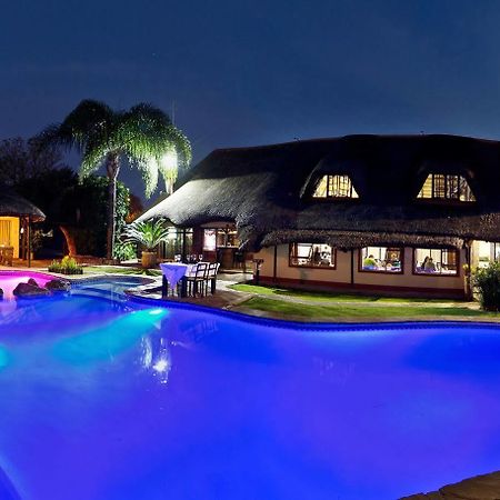 Cest Si Bon Hotel Otjiwarongo Extérieur photo