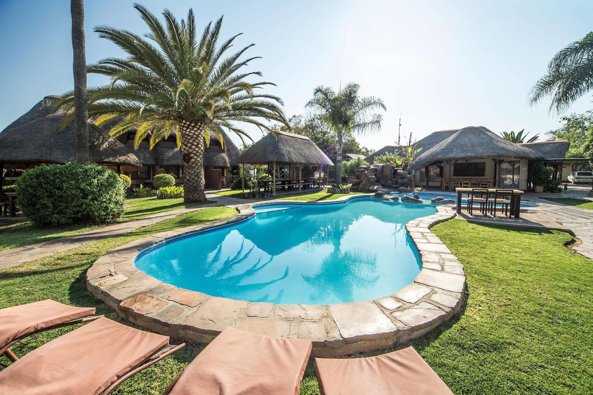 Cest Si Bon Hotel Otjiwarongo Extérieur photo