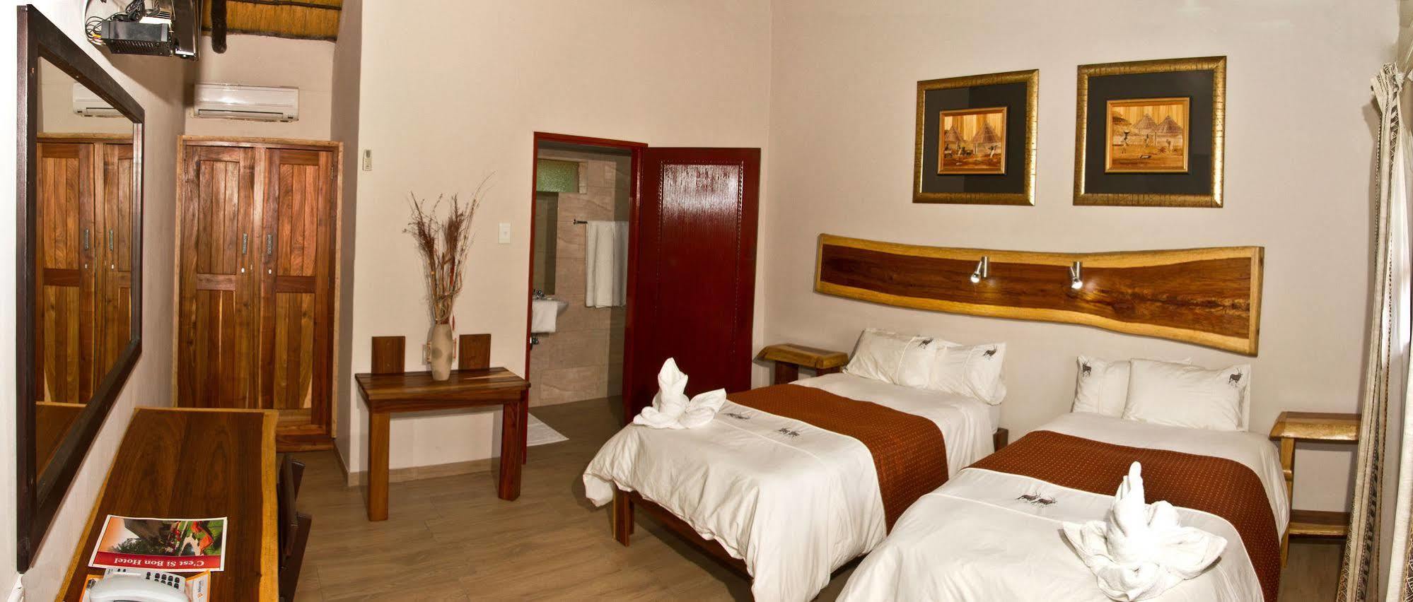 Cest Si Bon Hotel Otjiwarongo Extérieur photo