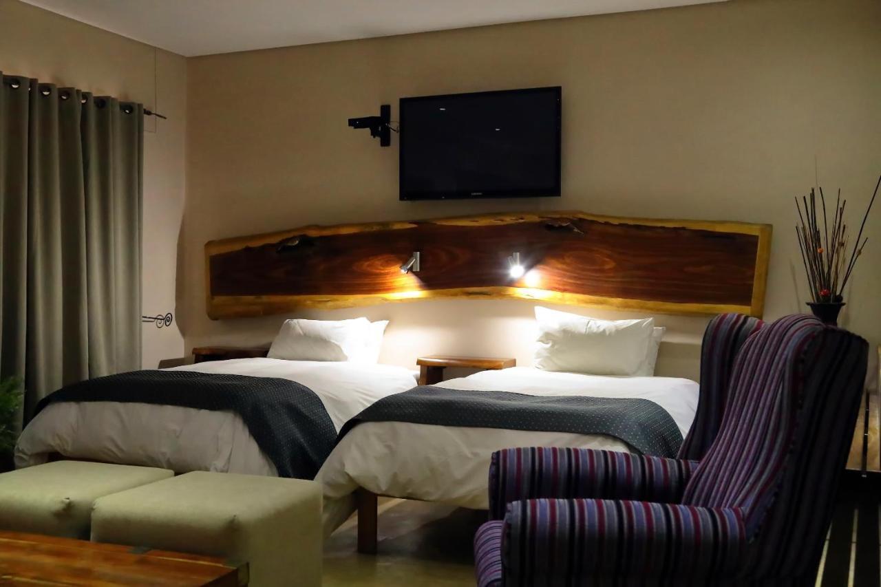 Cest Si Bon Hotel Otjiwarongo Extérieur photo