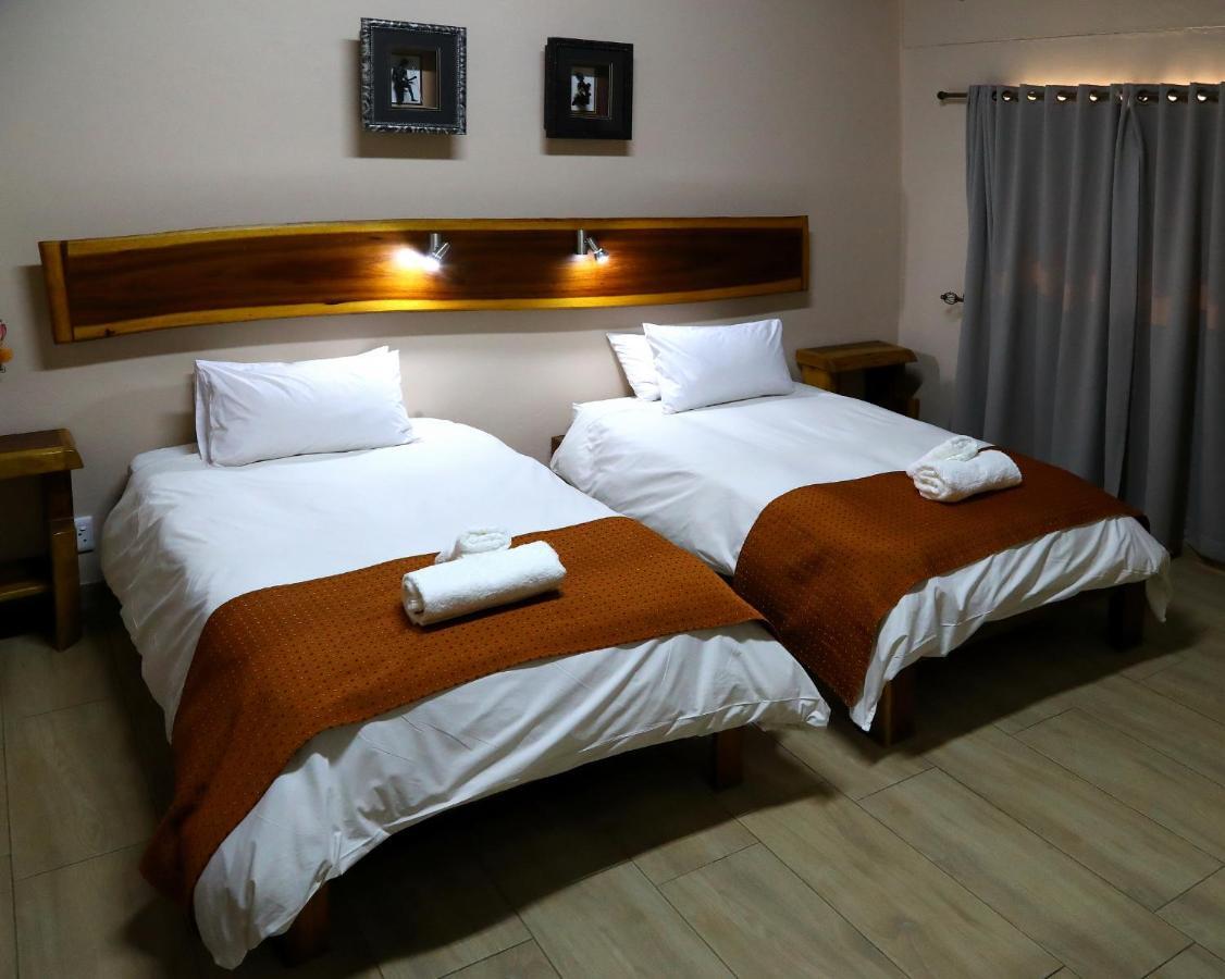 Cest Si Bon Hotel Otjiwarongo Extérieur photo